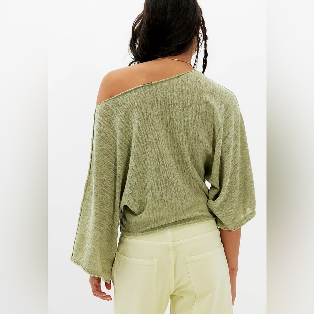 Free People Women's Purple top/Jumper!